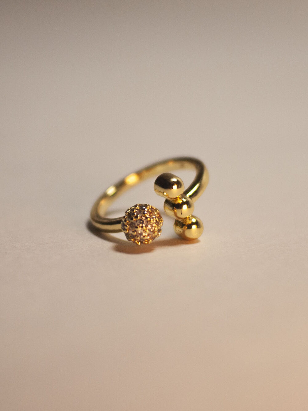 Anillo Graduable Zircón Trio