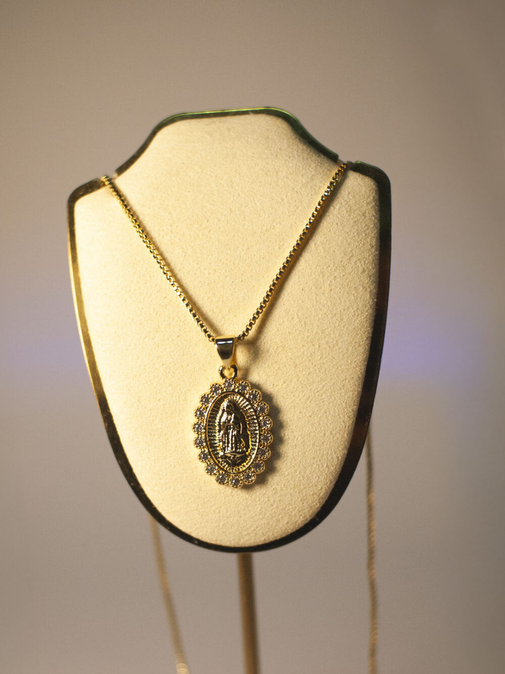 Collar Virgen Zircones